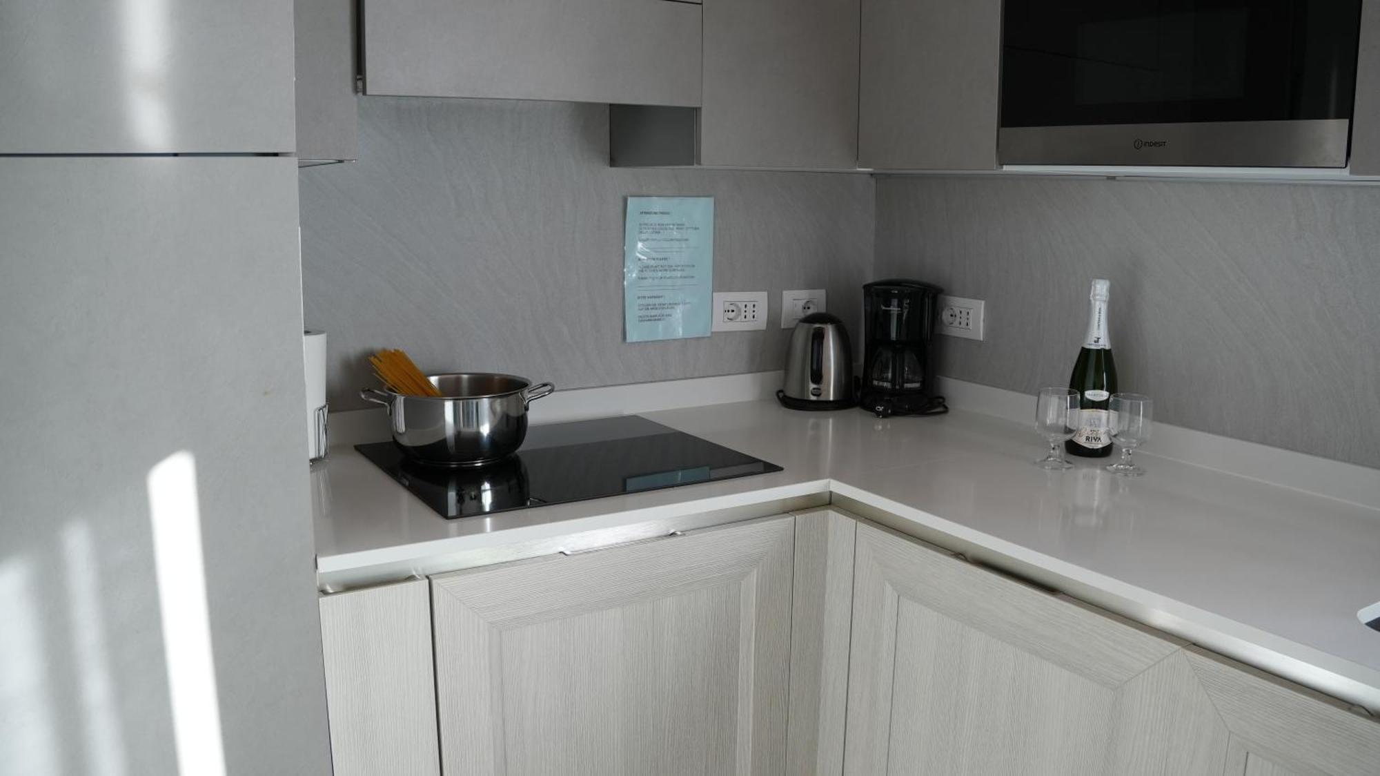 Casa Maria Apartments リーヴァ・デル・ガルダ 部屋 写真